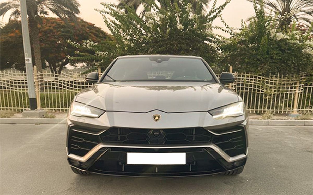 Lamborghini Urus Silver
